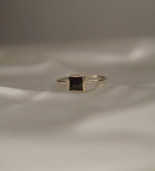 Garnet Solitaire Ring (Bezel Setting)