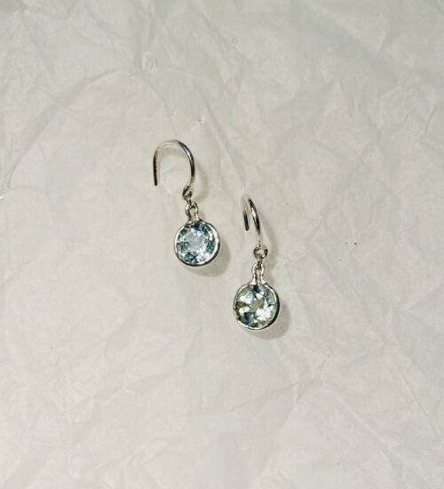 Blue Topaz Fish Hook (Round)